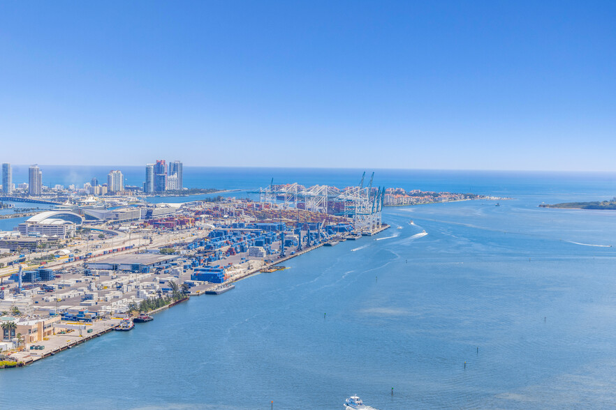 Building Photo - 50 Biscayne Blvd