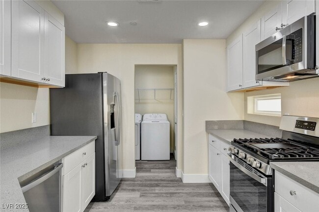 Building Photo - 8824 Cornwall Glen Ave