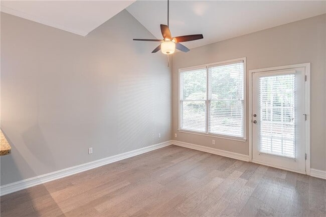Building Photo - 205 Vickery Way
