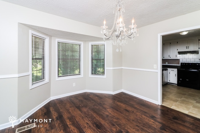 Building Photo - 6630 Valley Hill Dr