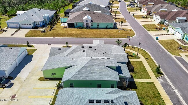 Building Photo - 9017 Parrot Pl