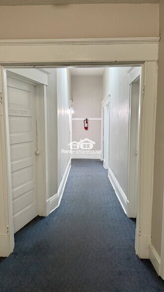 Building Photo - 935 Sims Ave