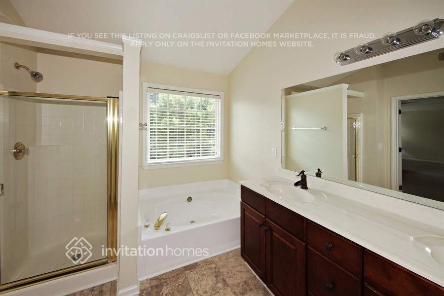 Building Photo - 380 Running Fawn Dr