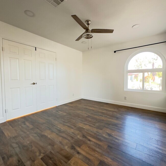 Building Photo - 27131 Shadowcrest Ln