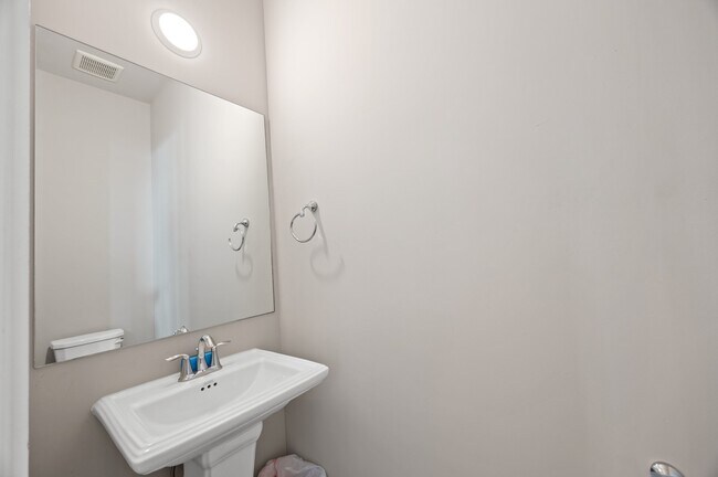 Building Photo - 27927 Indigo Ridge Dr