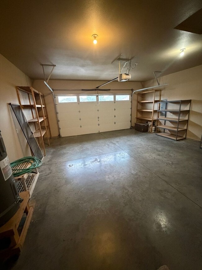 Building Photo - Beautiful Home In Quiet Neighborhood! Landscaping Included!