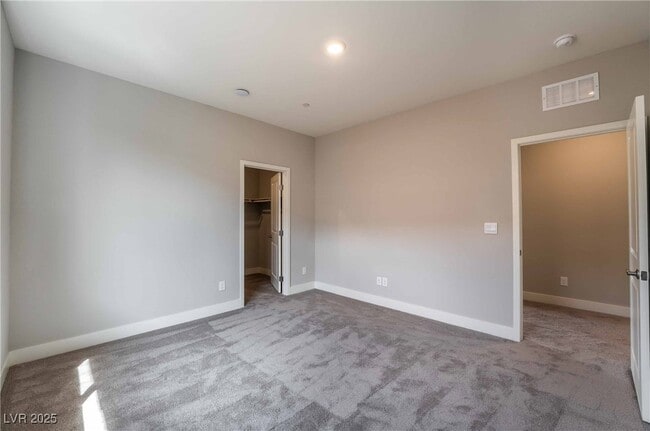 Building Photo - 410 Spring Dove Ave