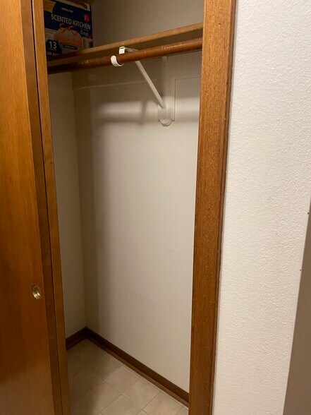 Building Photo - 1505 Little Bluestem Ct