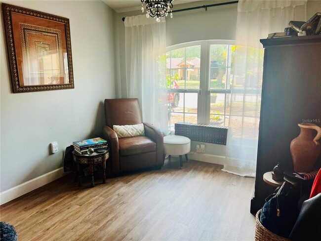 Building Photo - 686 Park Valley Cir