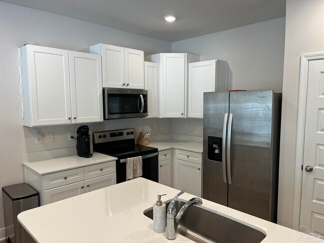 Building Photo - 5749 Stellarjay St