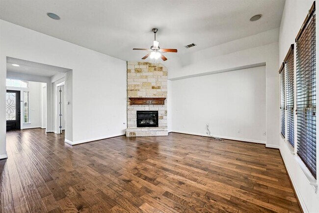 Building Photo - 308 Montalcino Blvd