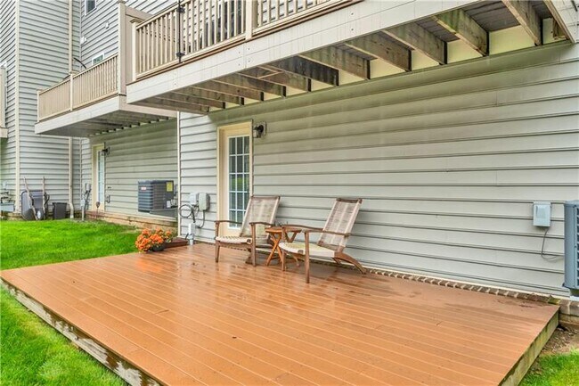 Building Photo - 1503 Pointe View Dr