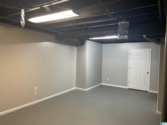 Building Photo - 3801 Rockbrook Cir