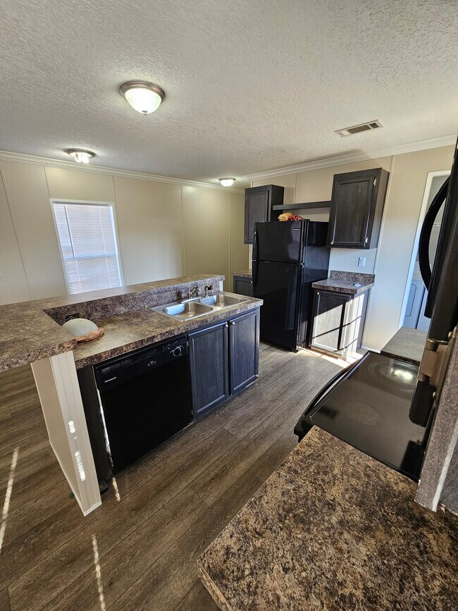 Building Photo - 2812 Edward Ave