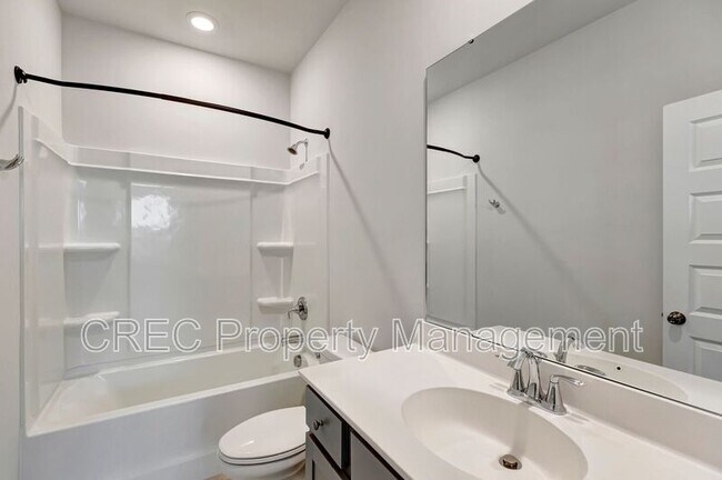 Building Photo - 270 Firewheel Ct