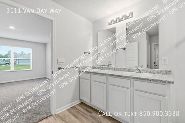 Building Photo - 3111 Van Day Way