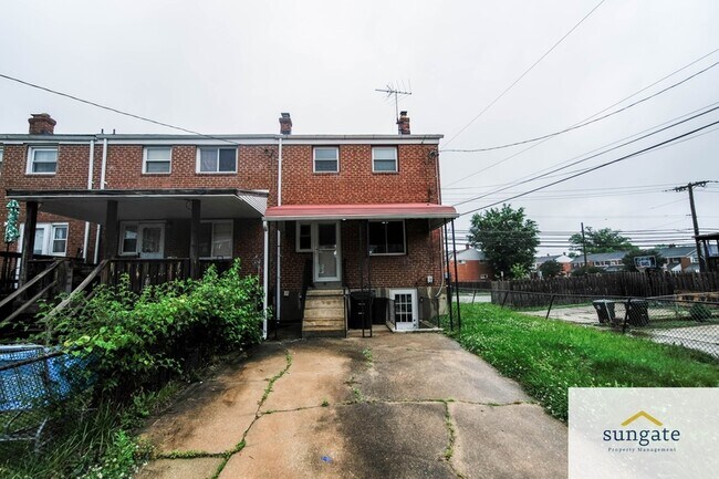 Building Photo - 3427 North Point Rd