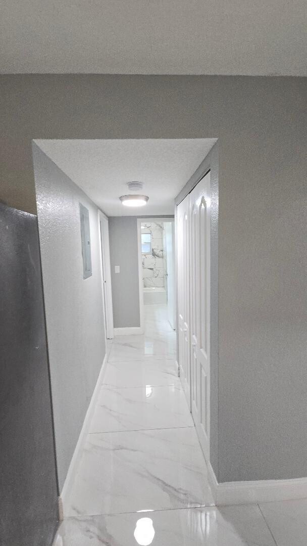 Building Photo - 3000 Riverside Dr