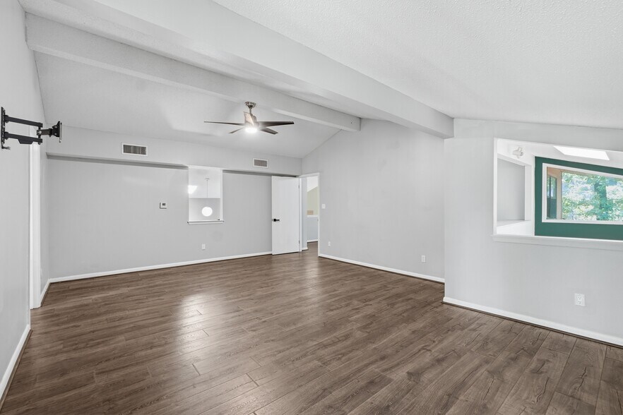 Building Photo - 3 Catina Ct