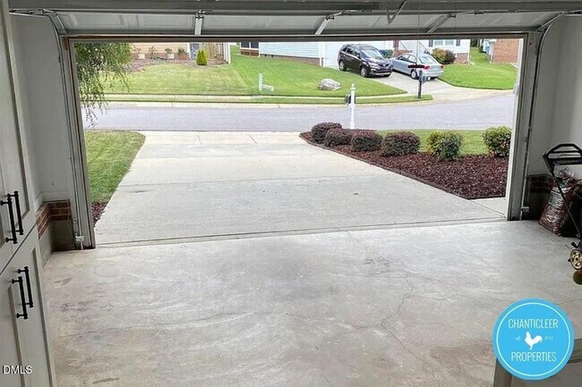 Building Photo - 2309 Kendricks Ct