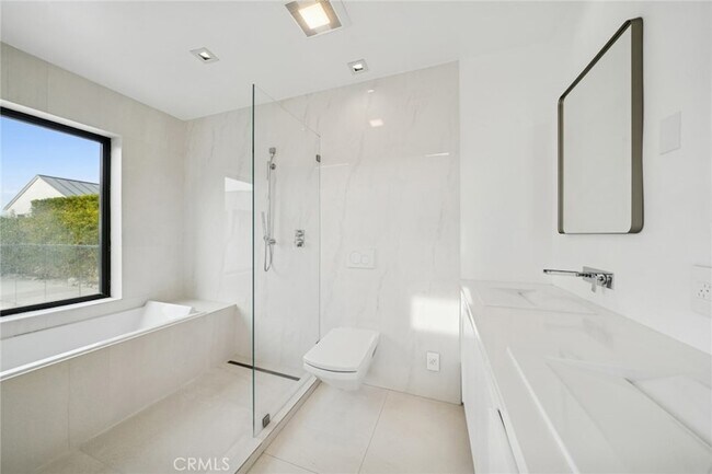 Building Photo - 4607 Perham Rd