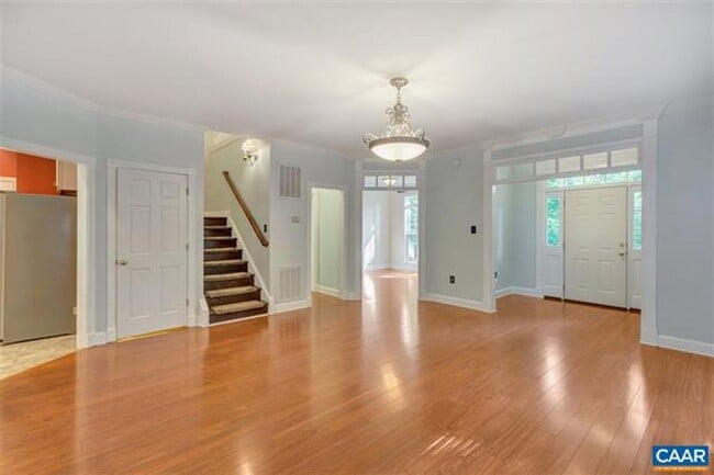 Building Photo - 991 Carodon Dr