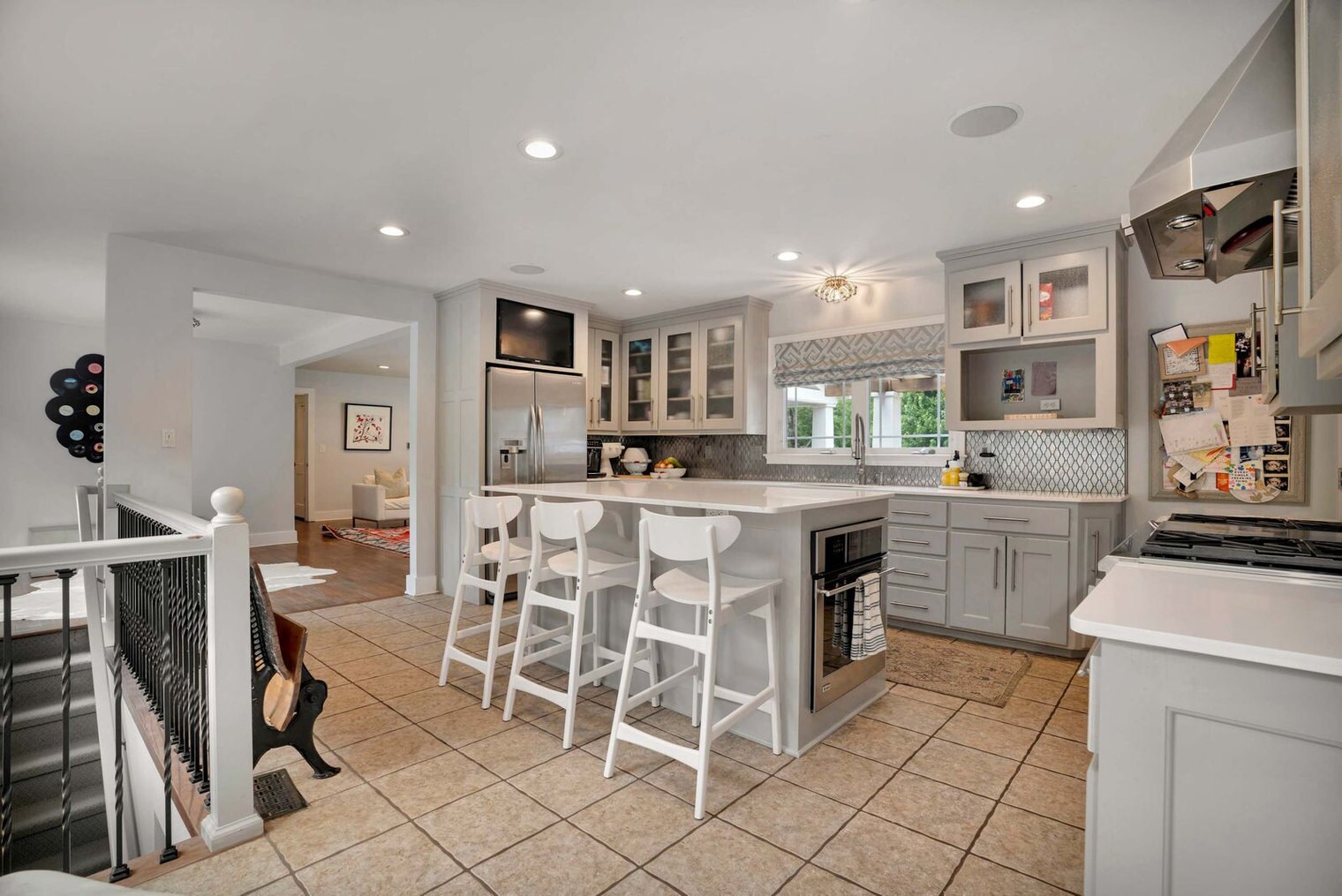 Building Photo - 802 N Park Ave