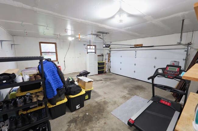 Building Photo - 138 Wildwood Cir