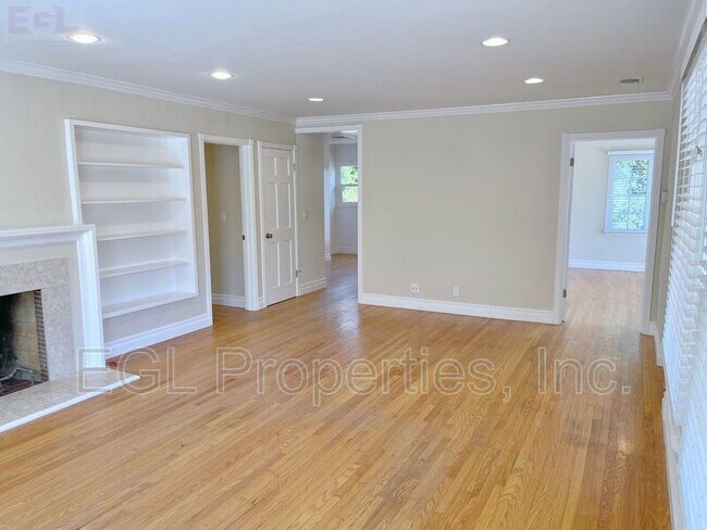 Building Photo - 10951 Massachusetts Ave