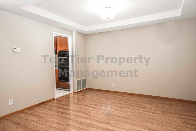 Building Photo - 117 Northcreek Cir