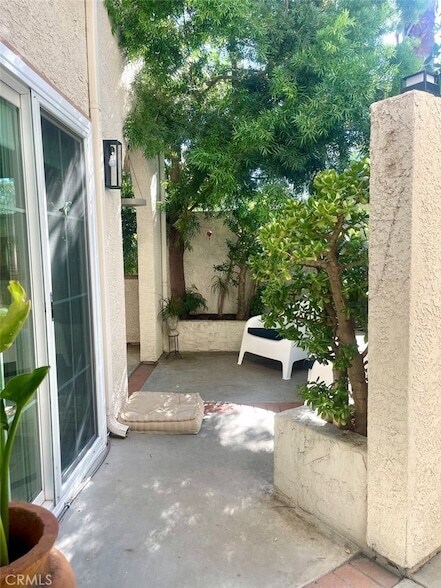 Building Photo - 26592 Las Palmas