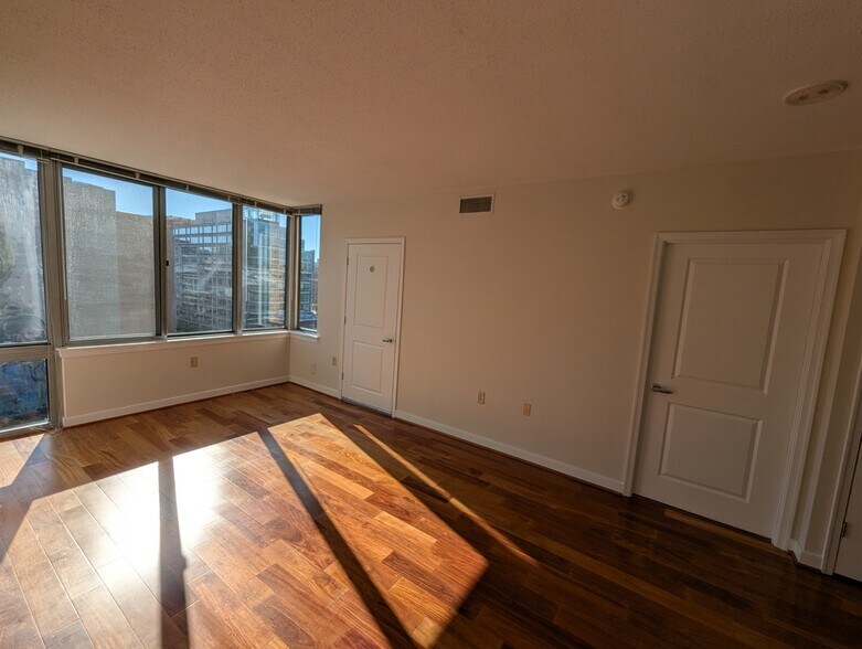 Living-room - 555 Massachusetts Ave NW