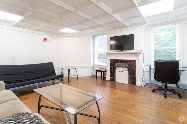 Living Room - Lake Street Apartments