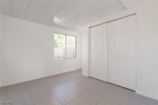 Building Photo - 100 Contee Dr