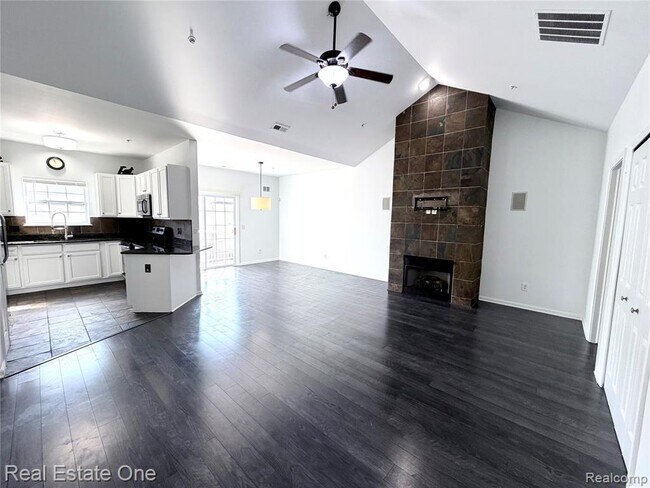 Building Photo - 7211 Addington Dr