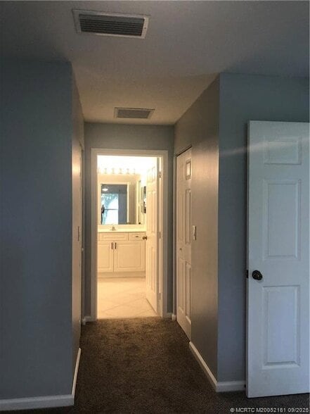 Building Photo - 4567 SE Murray Cove Cir