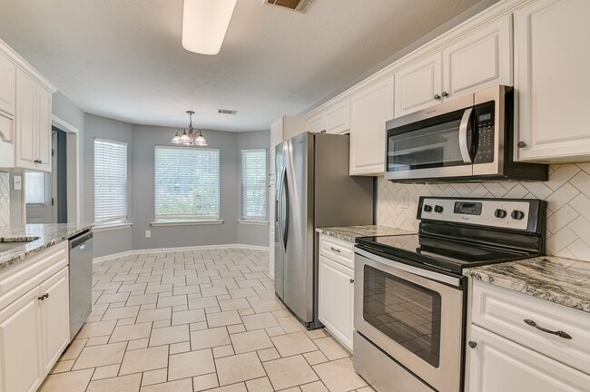 Building Photo - 1231 Pinnacle Dr