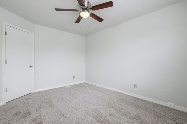 Building Photo - 4152 Charleston Dr