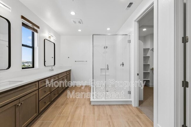 Building Photo - 108 8th St