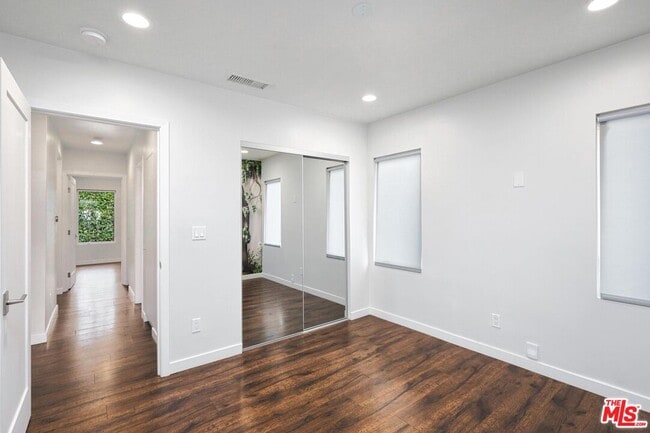 Building Photo - 23018 Leonora Dr