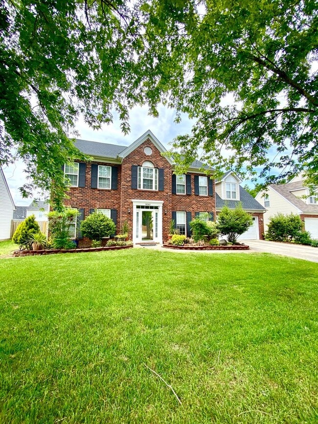Primary Photo - Beautiful 4bd/2.5bth home in Steele Creek, NC