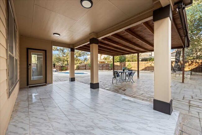 Building Photo - Move-In Ready Home with Resort-Style Backyard