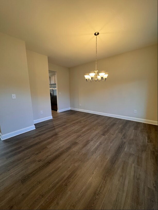 Building Photo - Sign a 12-month lease now and receive the ...