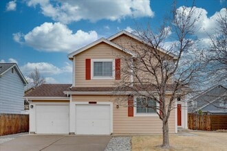 Building Photo - Stunning 5Bed/4Bath Home in the Heart of Erie