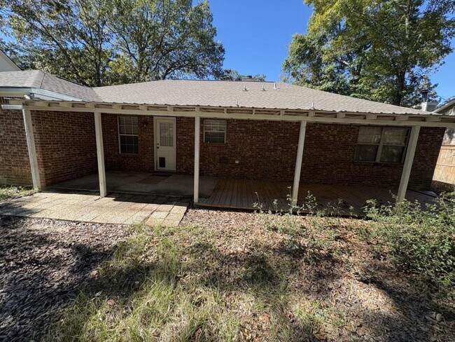 Building Photo - 1508 Beachview Dr