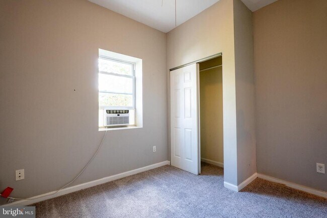 Building Photo - 1415 N 18th St