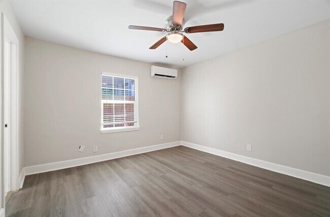 Building Photo - 6810 Del Rio St