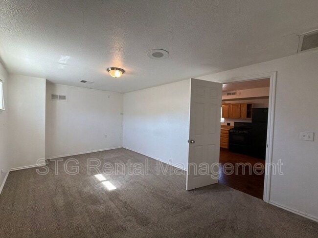 Building Photo - 145 E 500 S