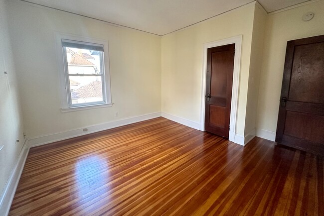 Bedroom 1 - 32 Lancaster Rd