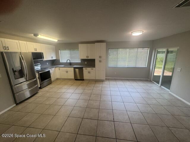 Building Photo - 425 Tewksbury Ln NE